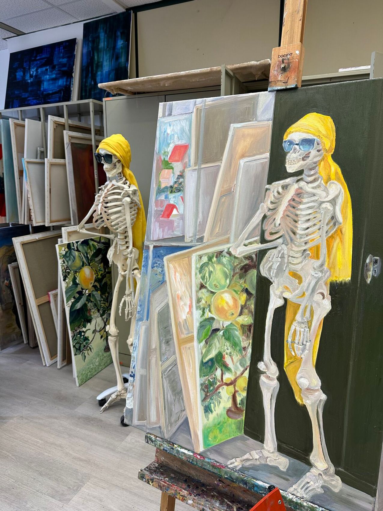 Скелет у студії - view 3